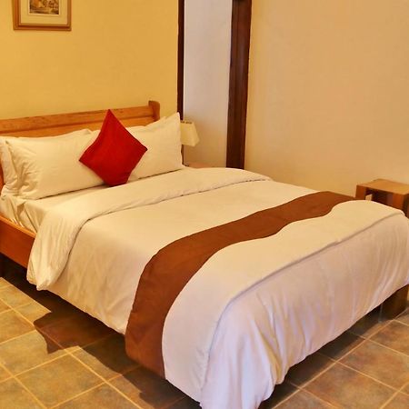 Eden Vale Hotel Ajiringano Esterno foto