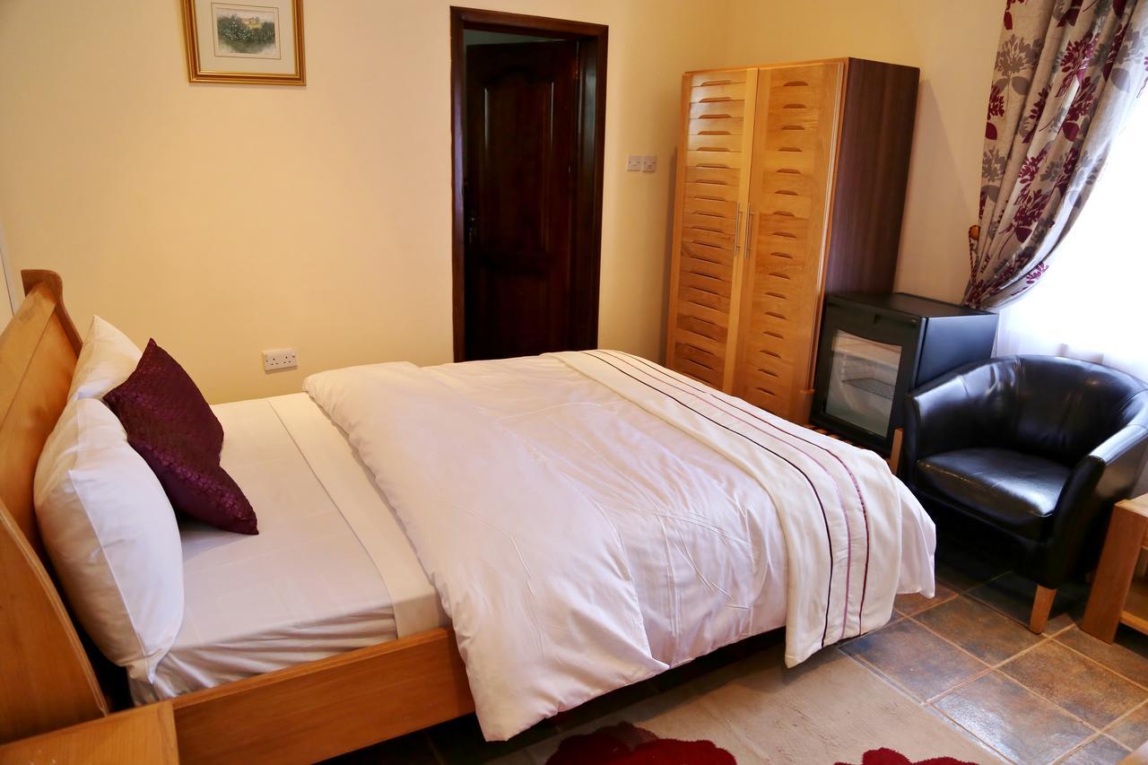 Eden Vale Hotel Ajiringano Esterno foto